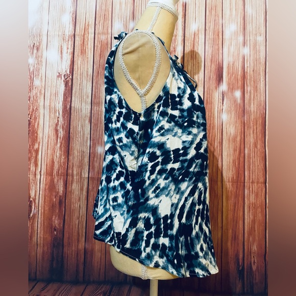 Women’s Medium Tank Top Bobeau Blue Tie Dye V Neck Ruffle Tie Tassel Textured - Picture 6 of 13